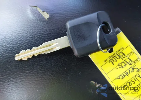 2017 Nissan Sentra S z USA, uszkodzony, nr VIN 3N1AB7APXHY324810